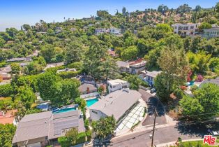 Single Family Residence, 4166 Crisp Canyon rd, Sherman Oaks, CA 91403 - 44