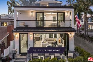 Single Family Residence, 121   Emerald Ave, Newport Beach, CA  Newport Beach, CA 92662