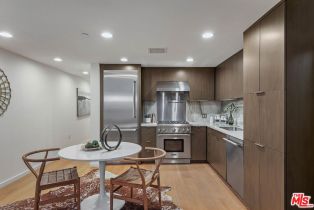 Condominium, 1705 Ocean Avenue, Santa Monica, CA 90401 - 11