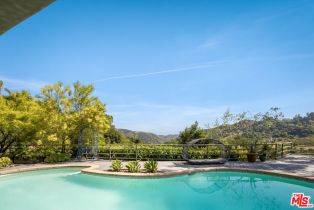 Single Family Residence, 2870 Benedict Canyon dr, Beverly Hills, CA 90210 - 16