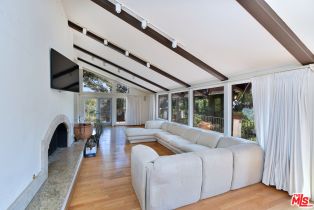 Single Family Residence, 2901 Benedict Canyon Drive, Beverly Hills, CA 90210 - 7