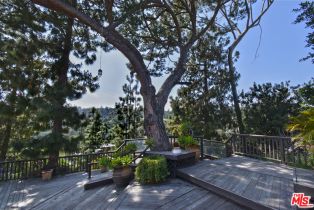 Single Family Residence, 2901 Benedict Canyon Drive, Beverly Hills, CA 90210 - 32