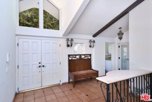 Single Family Residence, 2901 Benedict Canyon Drive, Beverly Hills, CA 90210 - 5