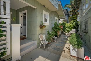 Single Family Residence, 12 Seaview ter, Santa Monica, CA 90401 - 14