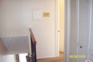 Condominium, 13412 Burbank blvd, Sherman Oaks, CA 91401 - 23