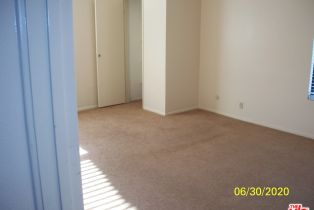 Condominium, 13412 Burbank blvd, Sherman Oaks, CA 91401 - 24