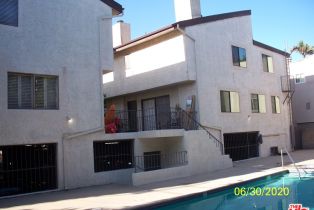 Condominium, 13412 Burbank blvd, Sherman Oaks, CA 91401 - 36