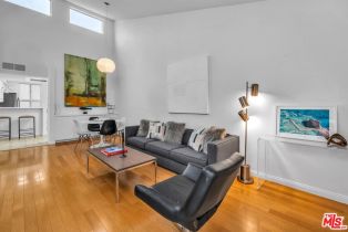 Condominium, 943 12th st, Santa Monica, CA 90403 - 2