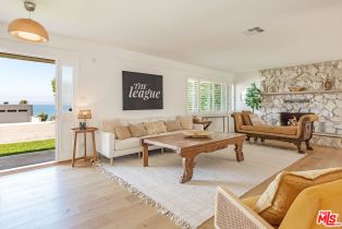 Single Family Residence, 11422 Tongareva st, Malibu, CA 90265 - 4