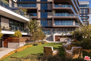 Condominium, 8420 Sunset Blvd, West Hollywood , CA 90069 - 14