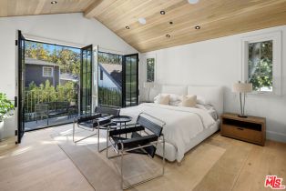 Single Family Residence, 312 Rustic rd, Santa Monica, CA 90402 - 12