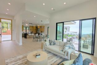 Single Family Residence, 2881 Seabreeze dr, Malibu, CA 90265 - 4