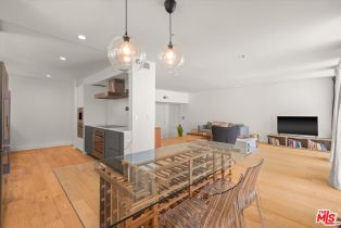 Condominium, 854 18th st, Santa Monica, CA 90403 - 4