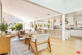 Single Family Residence, 207 Tranquillo rd, Pacific Palisades, CA 90272 - 4