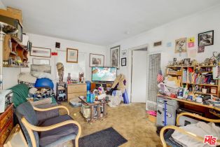 Residential Income, 577 Venice blvd, Venice, CA 90291 - 8