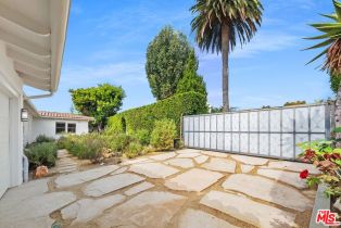 Single Family Residence, 334 Aderno way, Pacific Palisades, CA 90272 - 3