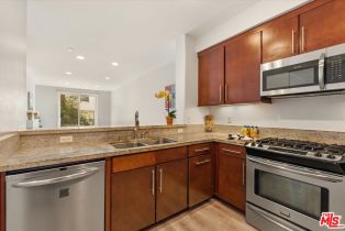 Condominium, 14412 Killion st, Sherman Oaks, CA 91401 - 9