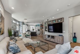 Single Family Residence, 5848 Seaglass cir, Playa Vista, CA 90094 - 4