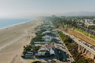 Single Family Residence, 966 Palisades Beach rd, Santa Monica, CA 90403 - 45