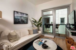 Residential Lease, 3223   Wilshire Blvd, Santa Monica, CA  Santa Monica, CA 90403