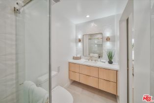 Single Family Residence, 2021 Idaho ave, Santa Monica, CA 90403 - 13