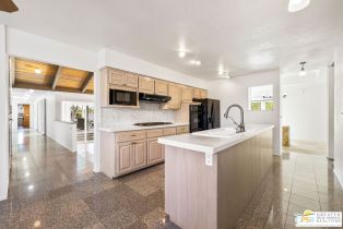 Single Family Residence, 71751 Magnesia Falls dr, Rancho Mirage, CA 92270 - 18