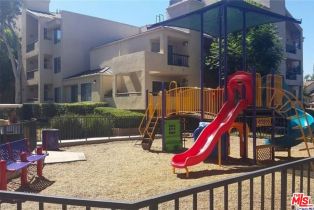 Condominium, 5510 Owensmouth ave, Woodland Hills, CA 91367 - 20