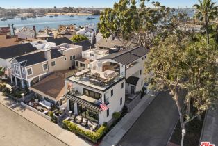 Single Family Residence, 121 Emerald ave, Newport Beach, CA 92662 - 23