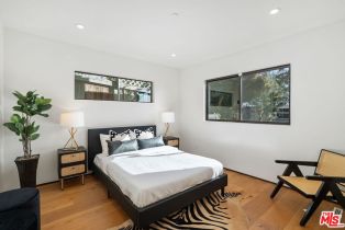 Single Family Residence, 2419 Beverley ave, Santa Monica, CA 90405 - 19