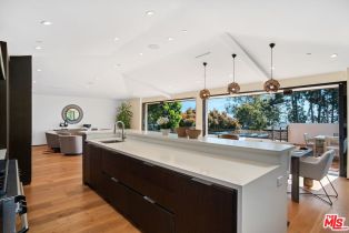 Single Family Residence, 2419 Beverley ave, Santa Monica, CA 90405 - 35