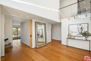 Single Family Residence, 2419 Beverley ave, Santa Monica, CA 90405 - 6