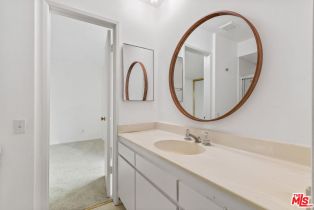 Condominium, 2311 4th st, Santa Monica, CA 90405 - 6