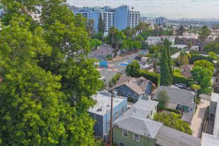 Residential Income, 945 Hilldale ave, West Hollywood , CA 90069 - 4