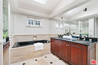 Single Family Residence, 620 11th st, Santa Monica, CA 90402 - 9