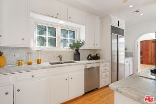 Single Family Residence, 620 11th st, Santa Monica, CA 90402 - 5