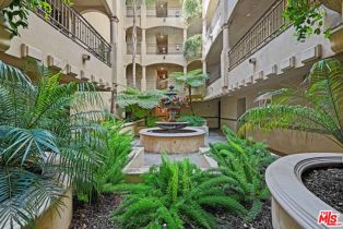 Condominium, 12044 Hoffman st, Studio City, CA 91604 - 2