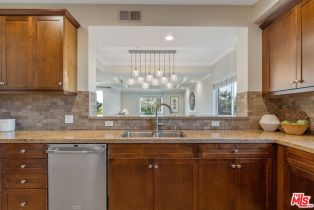 Condominium, 13004 Valleyheart dr, Studio City, CA 91604 - 13