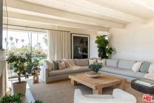 Single Family Residence, 120 Hart ave, Santa Monica, CA 90405 - 5