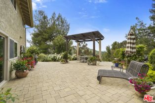 Single Family Residence, 3906 Jim Bowie rd, Agoura Hills, CA 91301 - 16