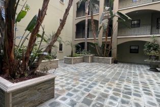 Condominium, 12104 Hoffman st, Studio City, CA 91604 - 14