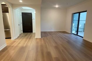 Condominium, 12104 Hoffman st, Studio City, CA 91604 - 5