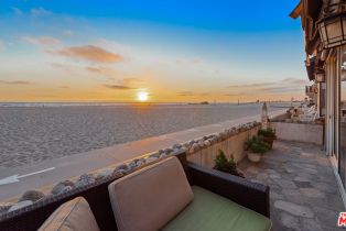 Single Family Residence, 3300 Oceanfront, Newport Beach, CA 92663 - 16