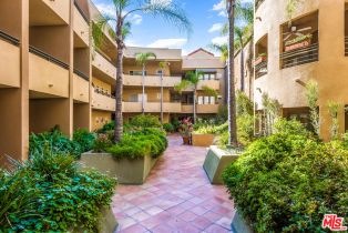 Condominium, 12841 Bloomfield st, Studio City, CA 91604 - 28