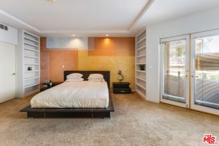 Condominium, 12841 Bloomfield st, Studio City, CA 91604 - 18