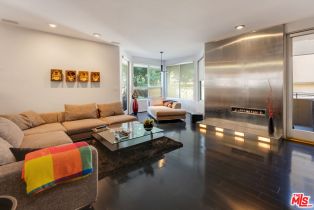 Condominium, 12841 Bloomfield st, Studio City, CA 91604 - 4