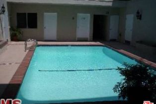 Condominium, 2320 Bentley ave, Westwood, CA 90064 - 3