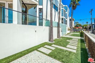 , 2319 Ocean Front walk, Venice, CA 90291 - 6