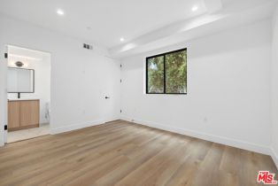 Residential Income, 5545 Calhoun ave, Sherman Oaks, CA 91401 - 19