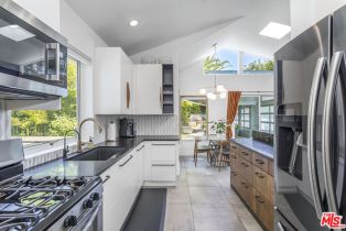 Single Family Residence, 3008 Sentney ave, Culver City, CA 90232 - 9