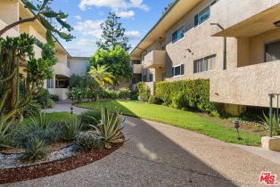 Condominium, 5328   Newcastle Ave, Encino, CA  Encino, CA 91316